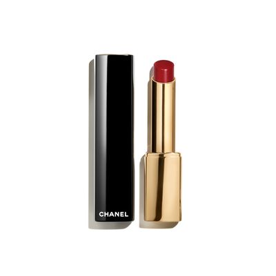 LA BARRA DE LABIOS DE ALTA INTENSIDAD CONCENTRADO DE LUZ Y TRATAMIENTO RECARGABLE