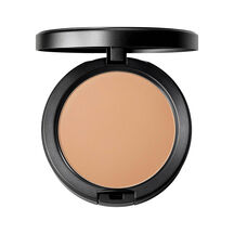 REPUESTO STUDIO FIX POWDER (BASE EN POLVO COBERTURA MEDIA A COMPLETA)