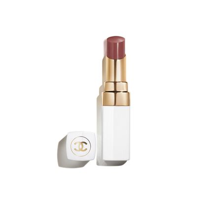 EL BÁLSAMO CON COLOR HIDRATANTE, CON UNA INTENSIDAD A MEDIDA, PARA UNOS LABIOS MÁS BELLOS DÍA TRAS DÍA