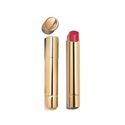 LA BARRA DE LABIOS DE ALTA INTENSIDAD CONCENTRADO DE LUZ Y TRATAMIENTO