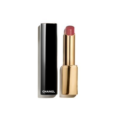 LA BARRA DE LABIOS DE ALTA INTENSIDAD CONCENTRADO DE LUZ Y TRATAMIENTO RECARGABLE