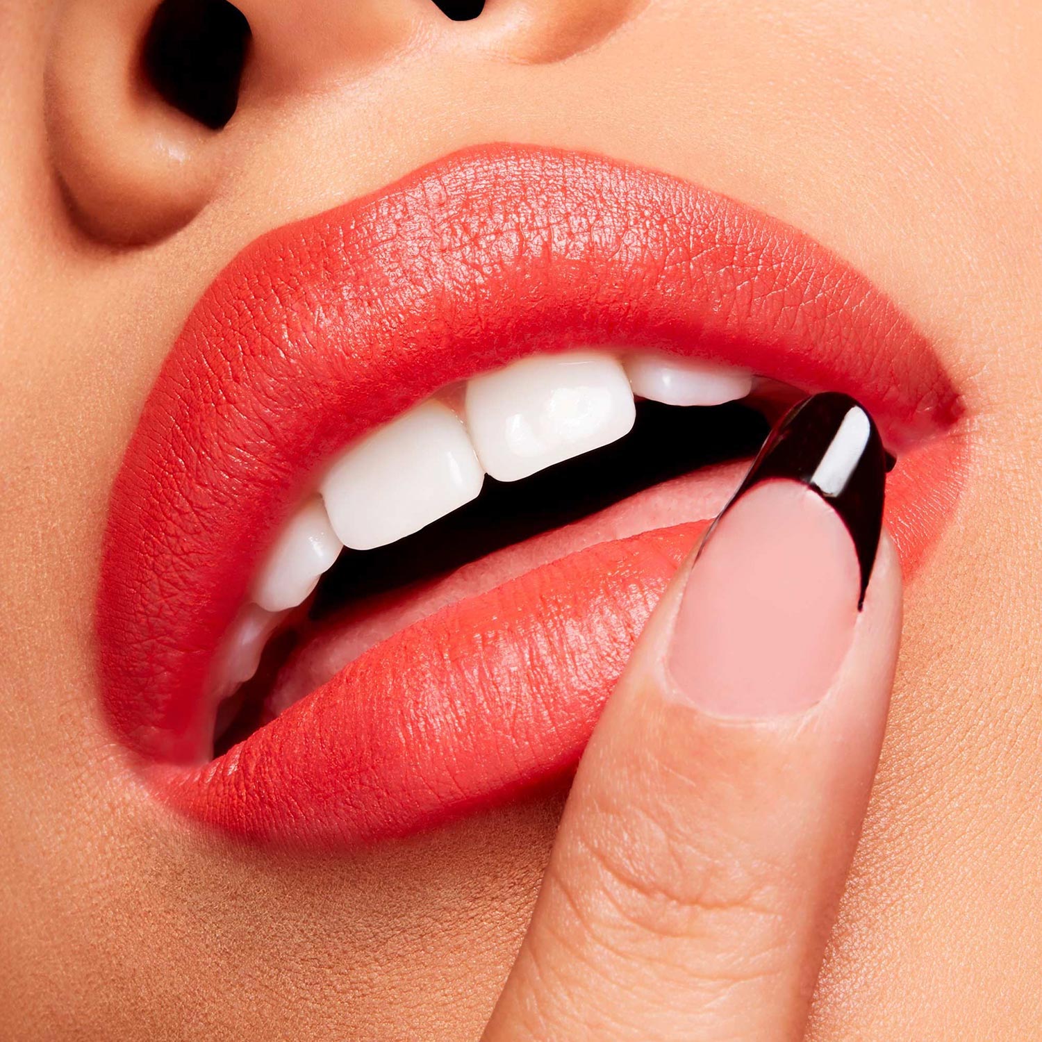 POWDER KISS VELVET BLUR SLIM STICK MAC (LABIAL)