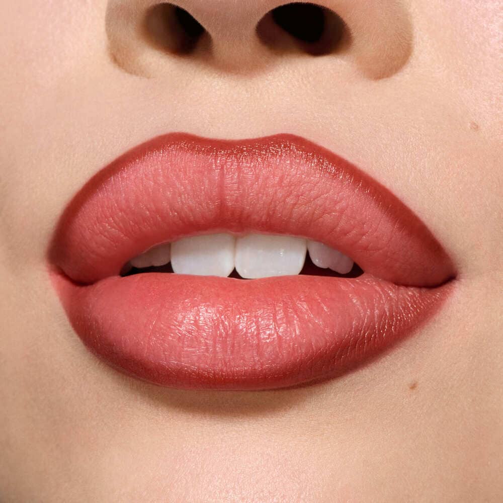 M&middot;A&middot;C LIPGLAZER GLOSSY LINER (DELINEADOR DE LABIOS GLOSSY)