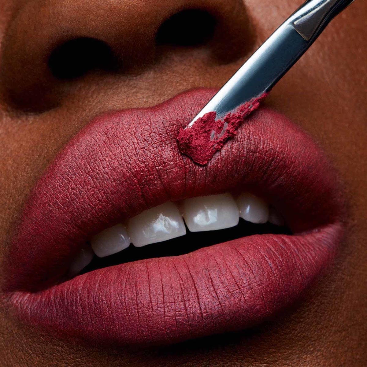 POWDER KISS LIPSTICK SEXY, BUT SWEET (LABIAL)