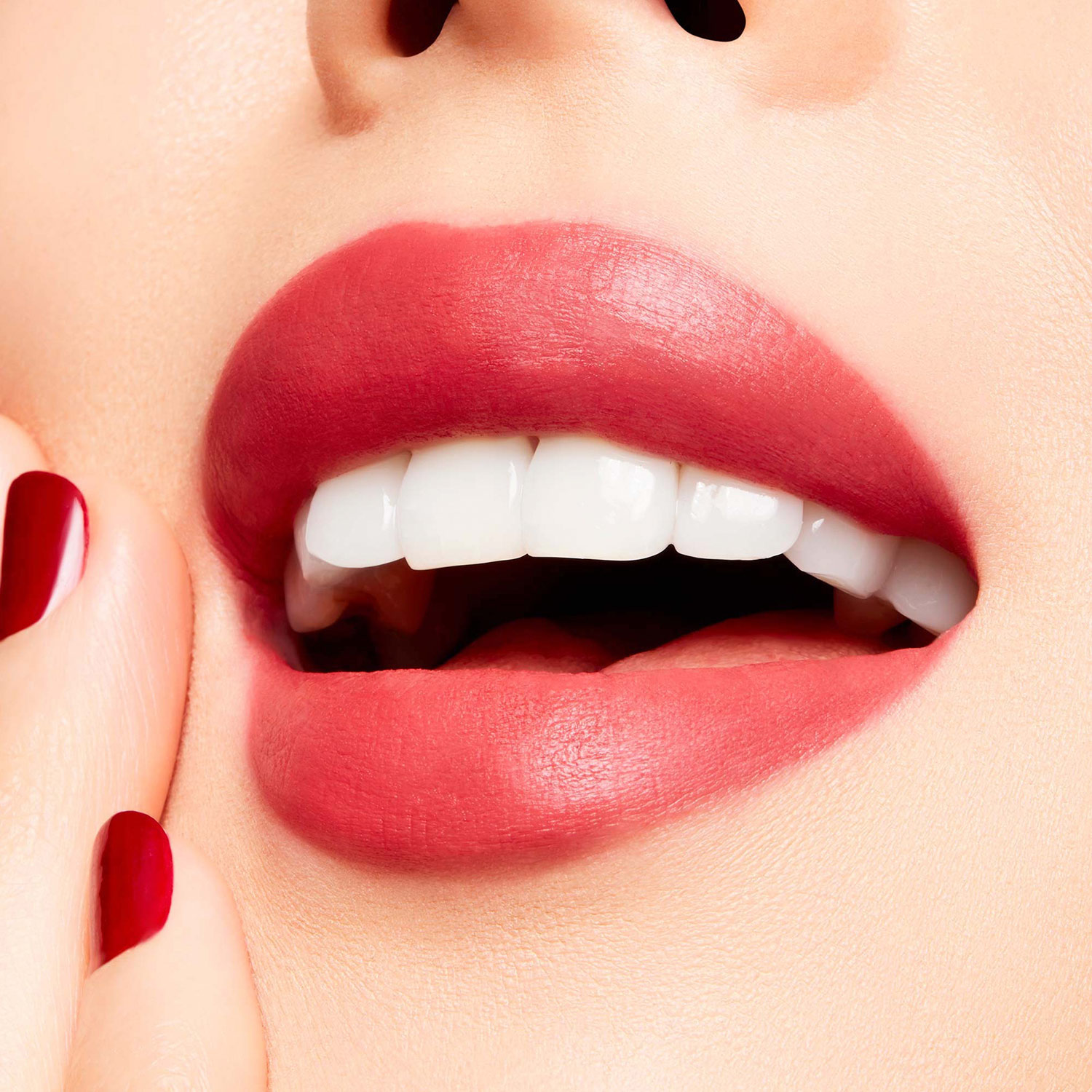POWDER KISS VELVET BLUR SLIM STICK MAC (LABIAL)