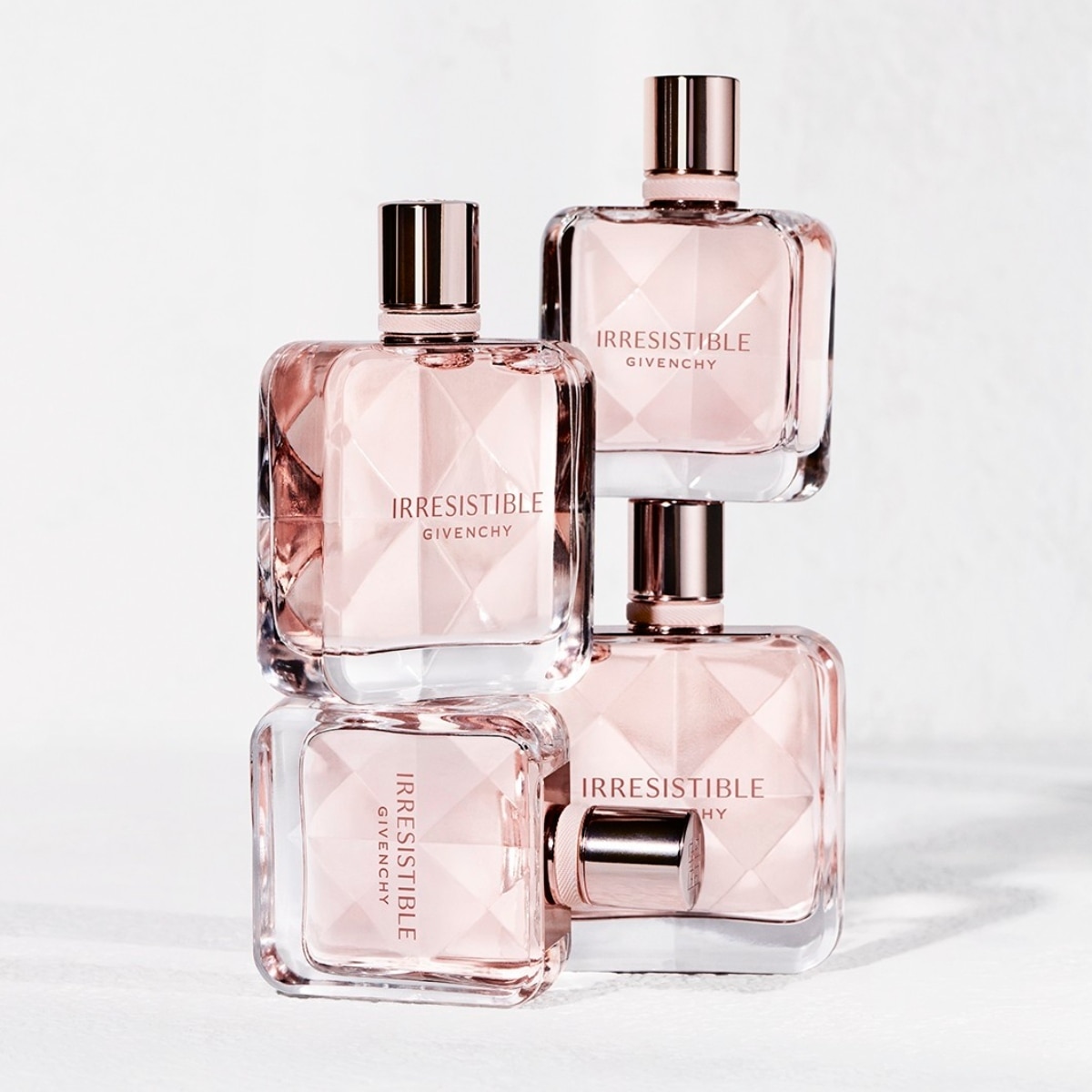 PERFUME PARA MUJER IRRESISTIBLE EAU DE PARFUM