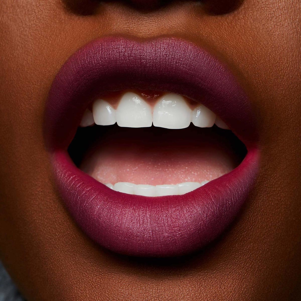 POWDER KISS LIQUID LIPCOLOUR
