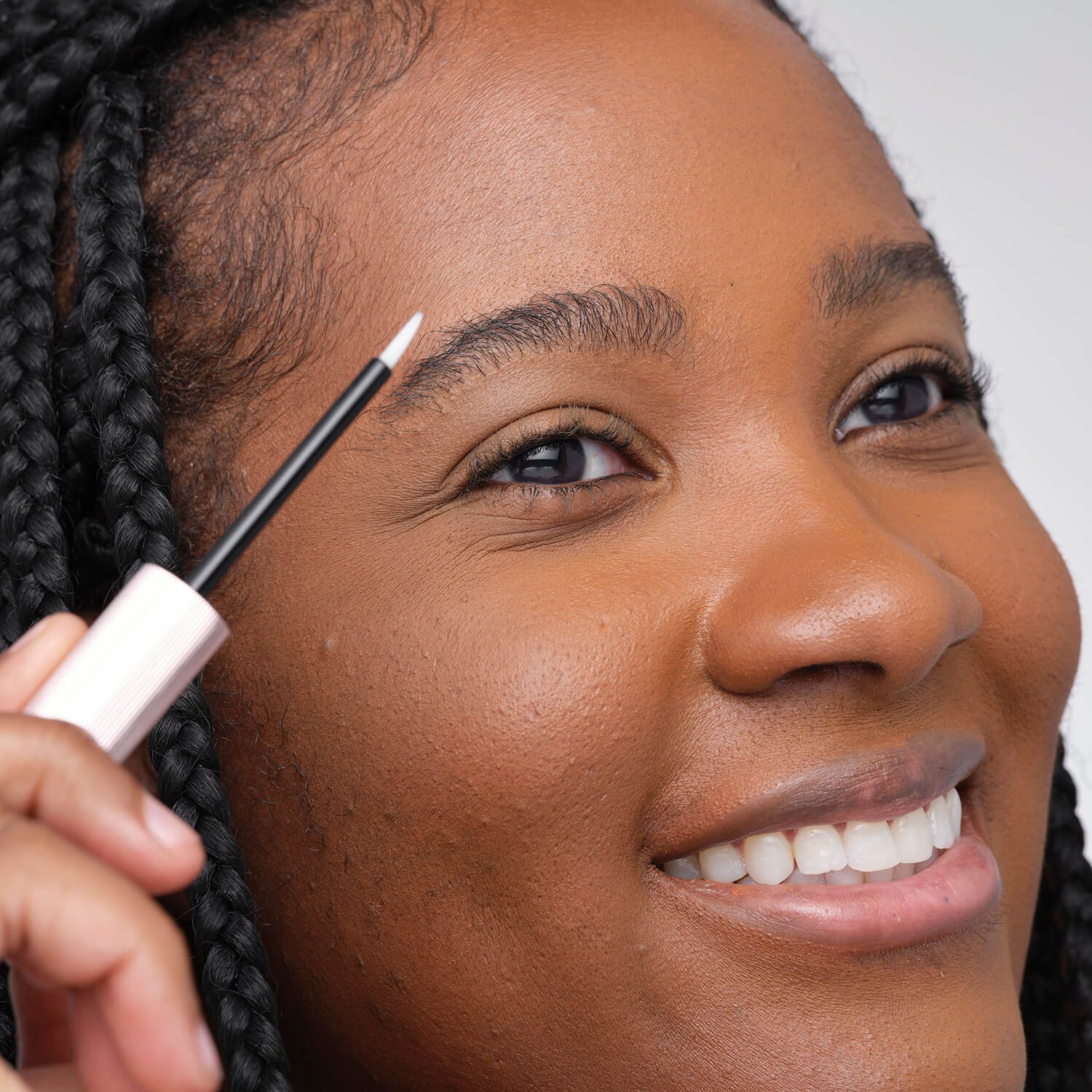 BROW GENIUS BROW SERUM (SUERO ACONDICIONADOR DE CEJAS)