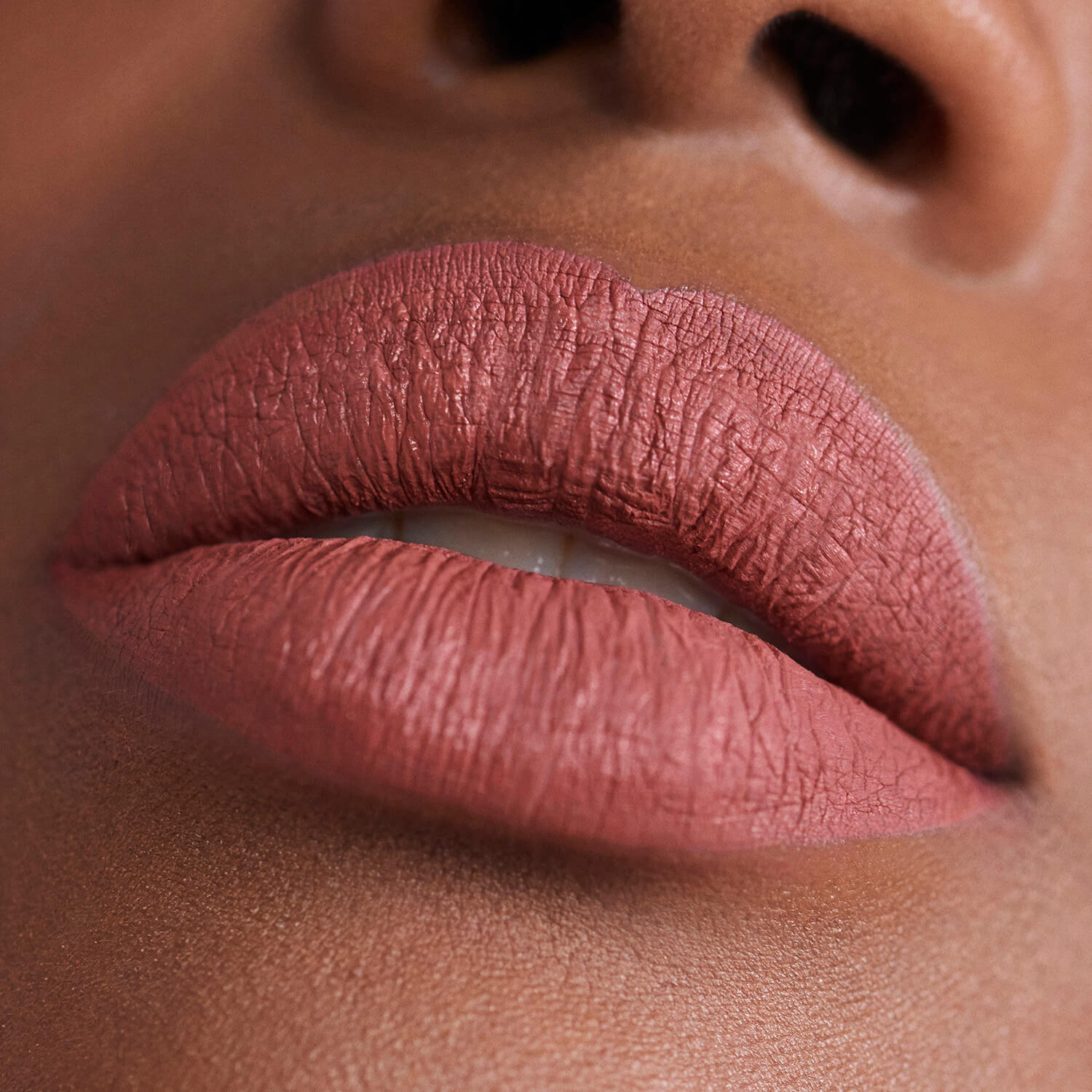 THE LONGWEAR LIPSTICK (LABIAL LÍQUIDO)