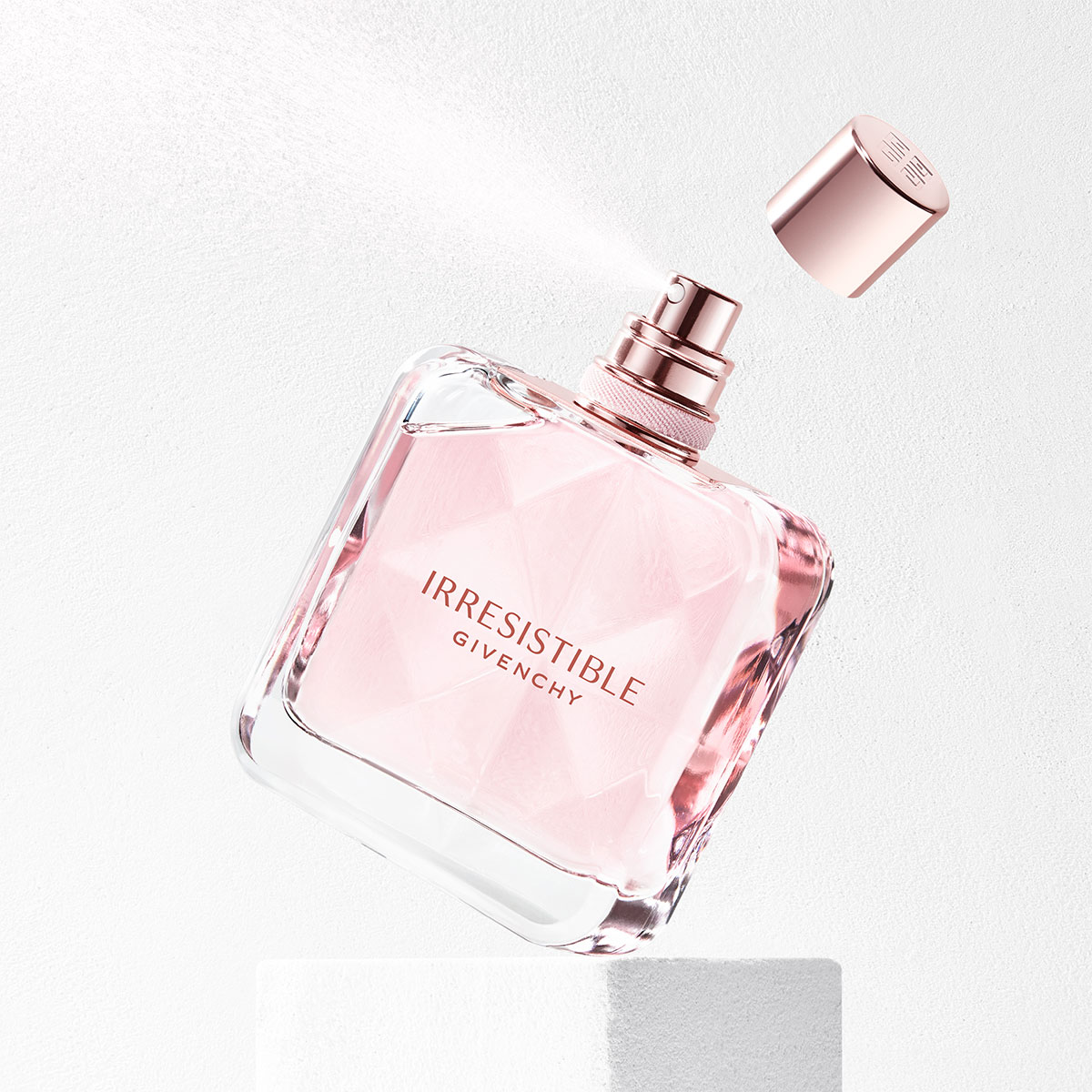 PERFUME PARA MUJER IRRESISTIBLE EAU DE TOILETTE