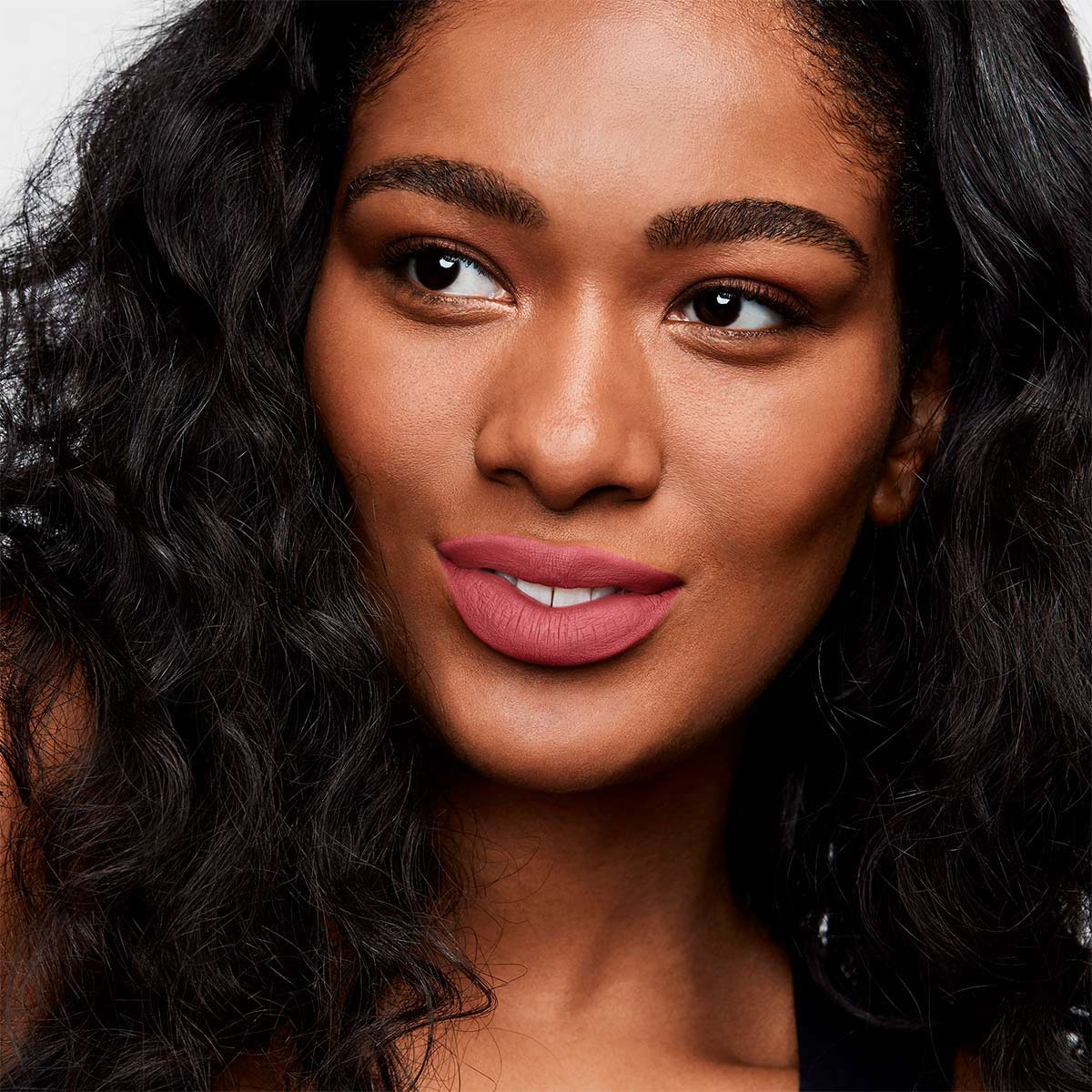 BE LEGENDARY LINE & PRIME PENCIL (DELINEADOR PARA LABIOS)