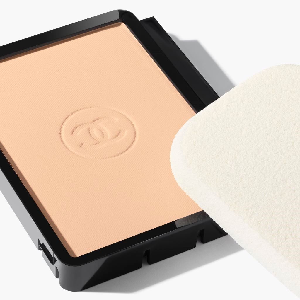 BASE DE MAQUILLAJE COMPACTO DE LARGA DURACIÓN ULTRACONFORTABLE ? ACABADO PERFECTO