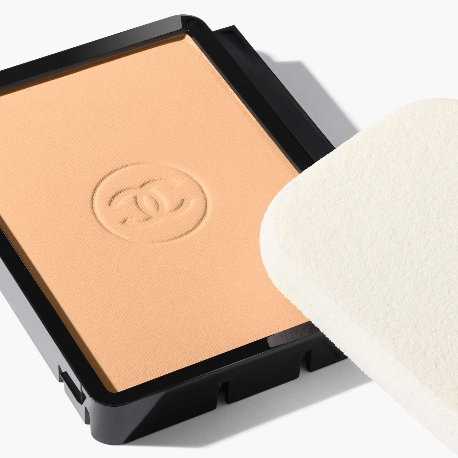 BASE DE MAQUILLAJE COMPACTO DE LARGA DURACIÓN ULTRACONFORTABLE ? ACABADO PERFECTO
