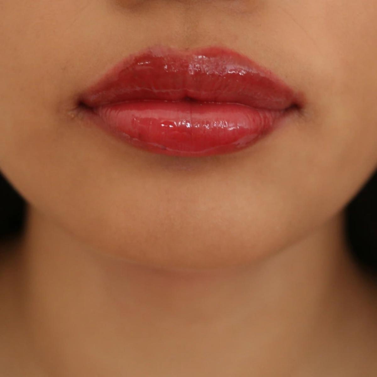 Clean Glossy Lip Oil (Brillo de Labios)