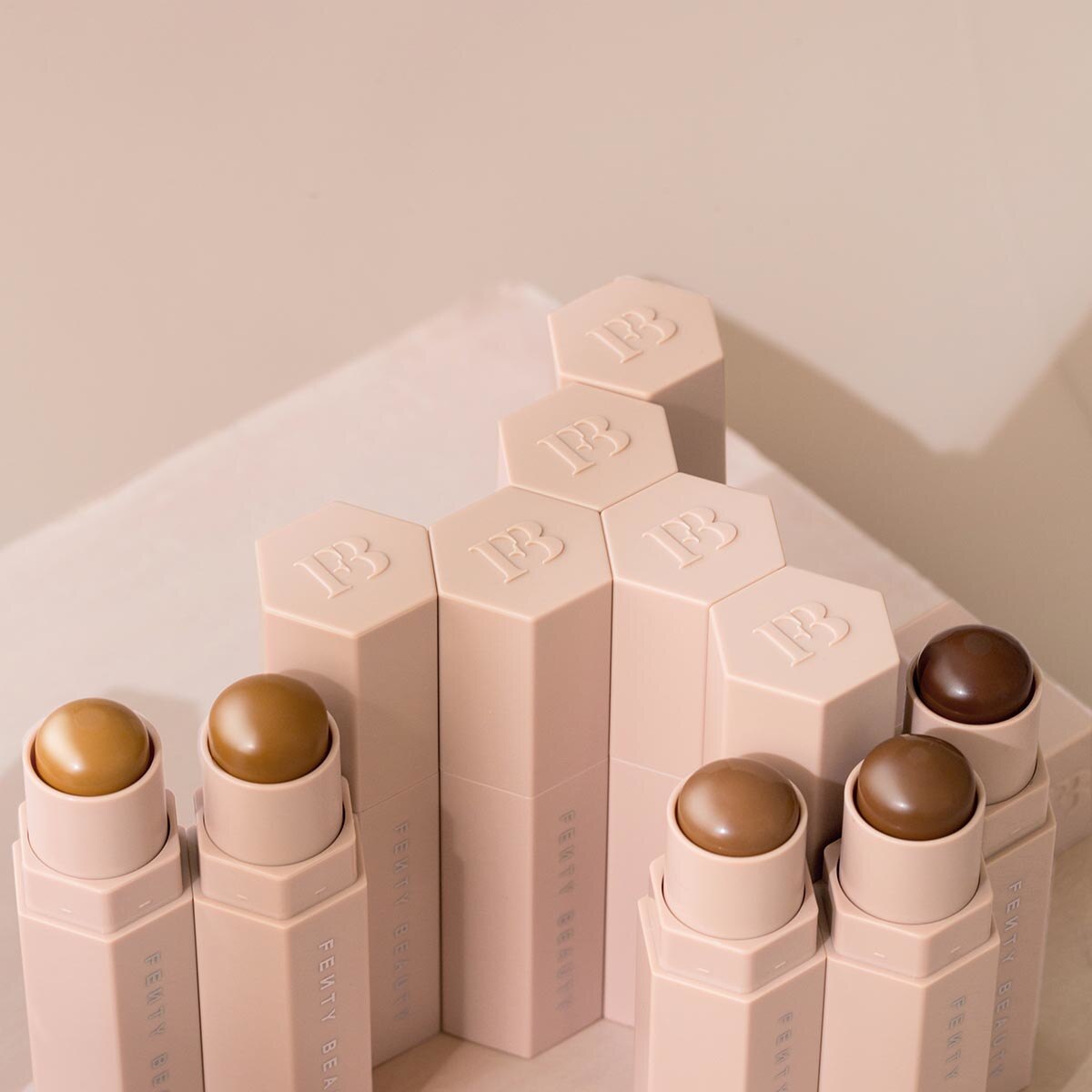 MATCH STIX MATTE SKINSTICK