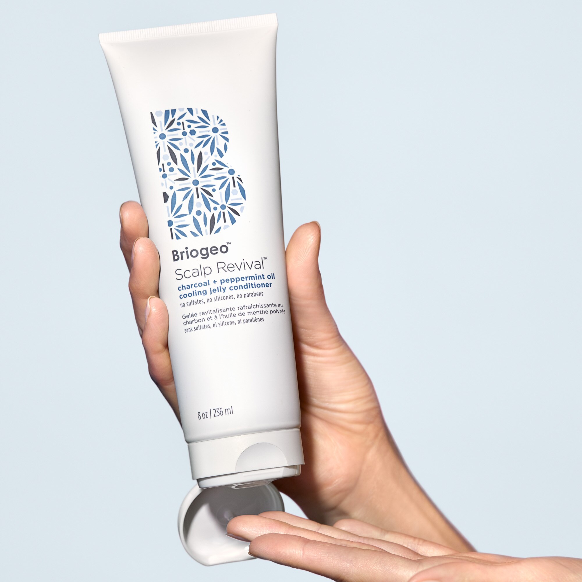 SCALP REVIVAL™ CHARCOAL + PEPPERMINT OIL COOLING JELLY CONDITIONER de