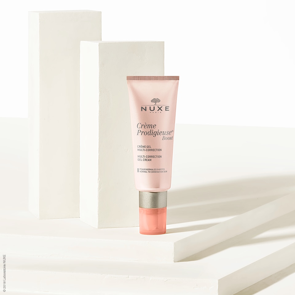 CRÈME PRODIGIEUSE BOOST (GEL HIDRATANTE DE DÍA PARA LOS PRIMEROS SIGNOS DE LA EDAD)