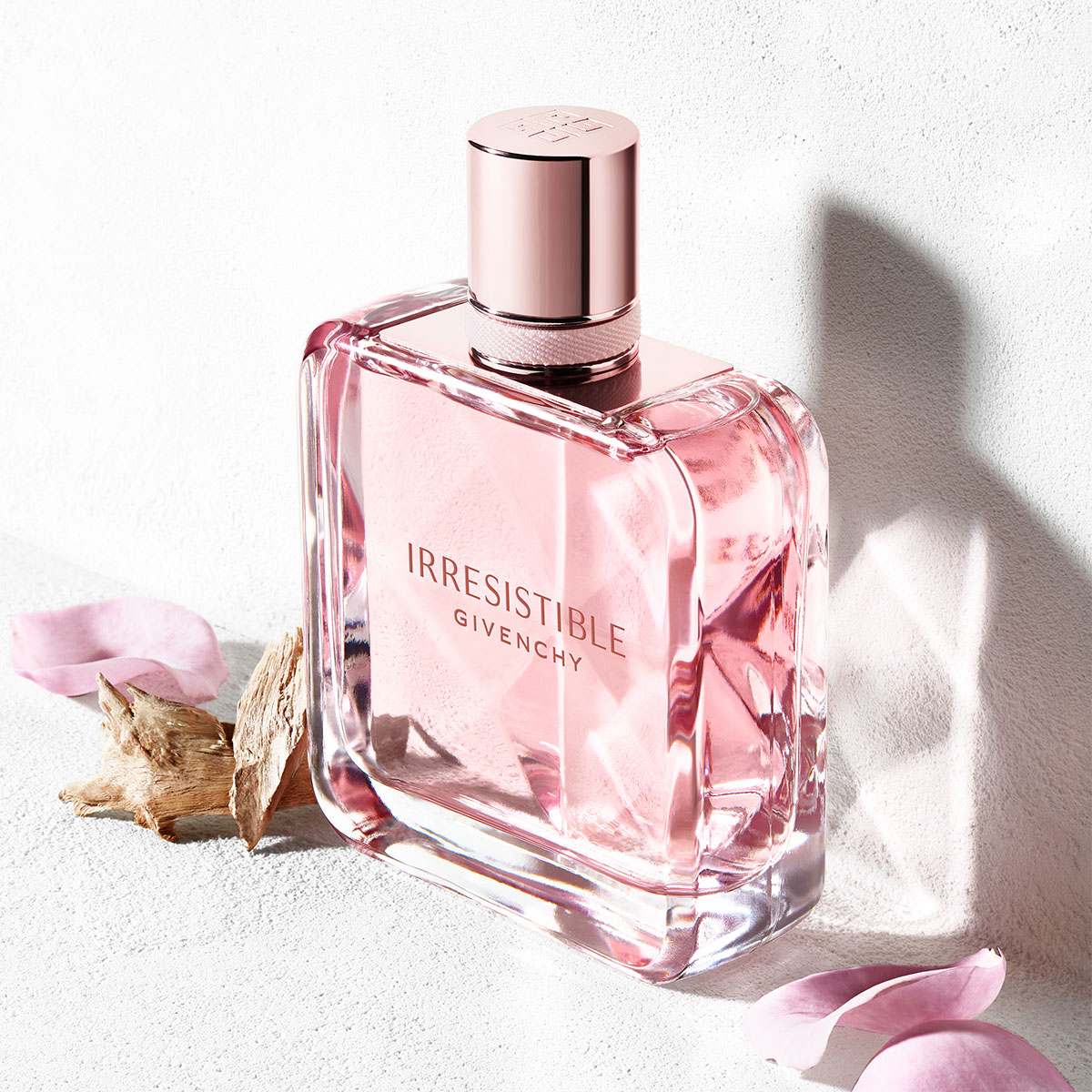 PERFUME PARA MUJER IRRESISTIBLE EAU DE TOILETTE