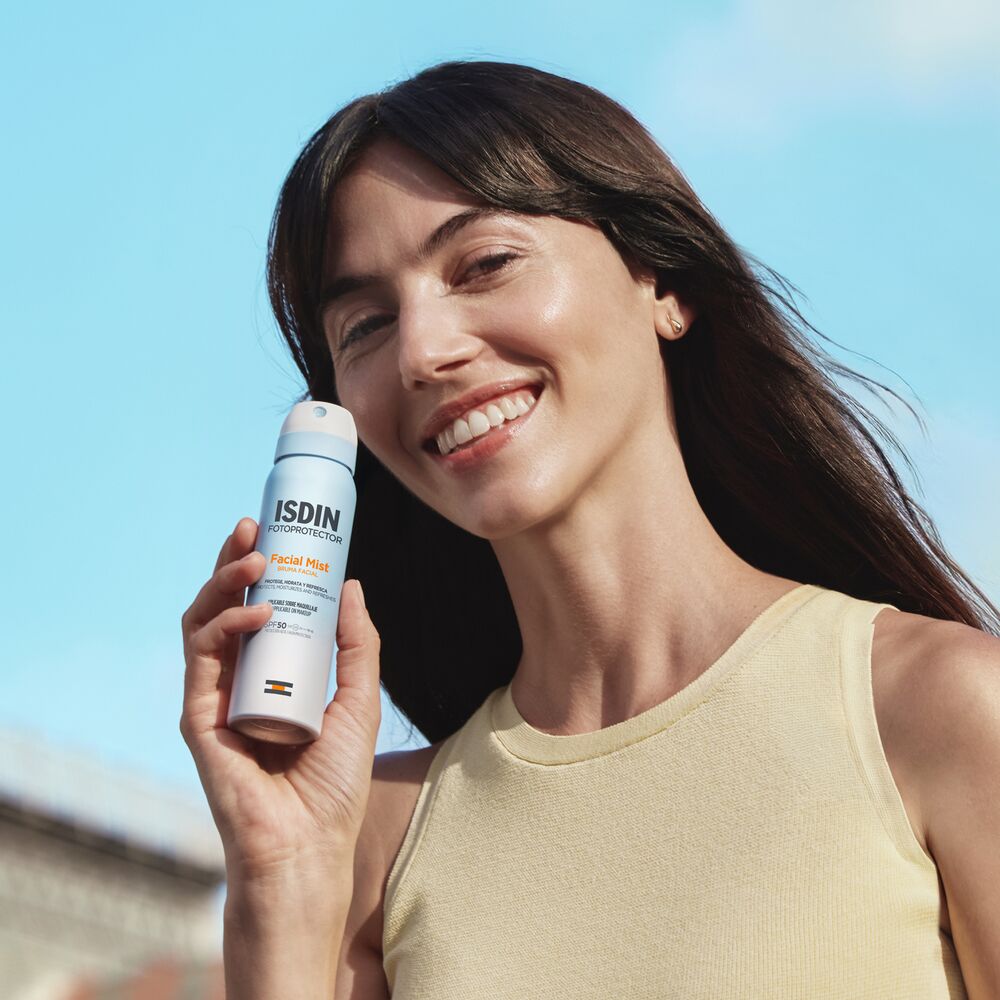 ISDIN FACIAL MIST SPF50 100ML (BRUMA HIDRATANTE CON PROTECTOR SPF50)