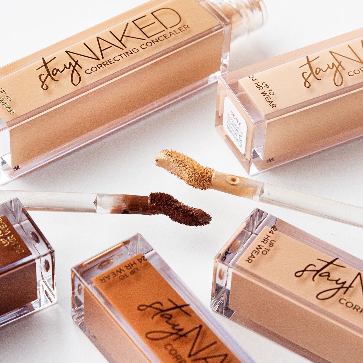STAY NAKED CONCEALER (CORRECTOR DE OJOS)