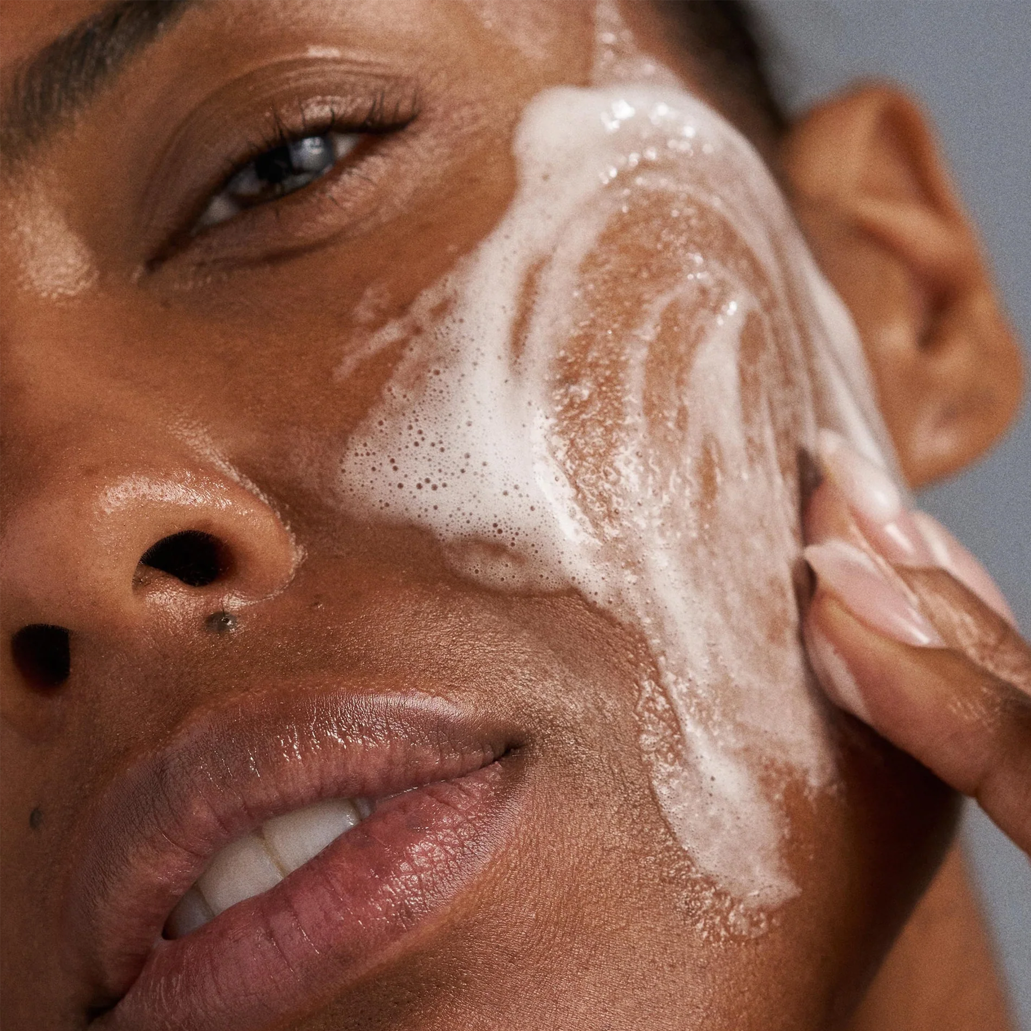 SPECIAL CLEANSING GEL (GEL LIMPIADOR)