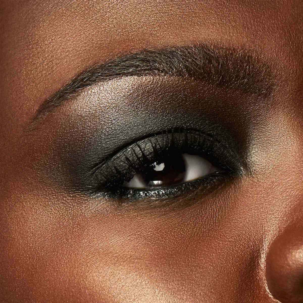 PRO LONGWEAR PAINT POT (PRIMER DE OJOS)