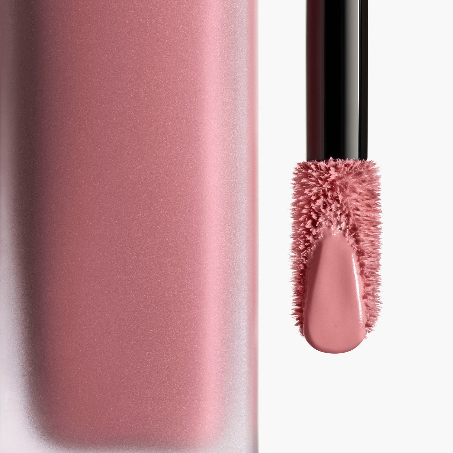 LABIAL LÍQUIDO MATE