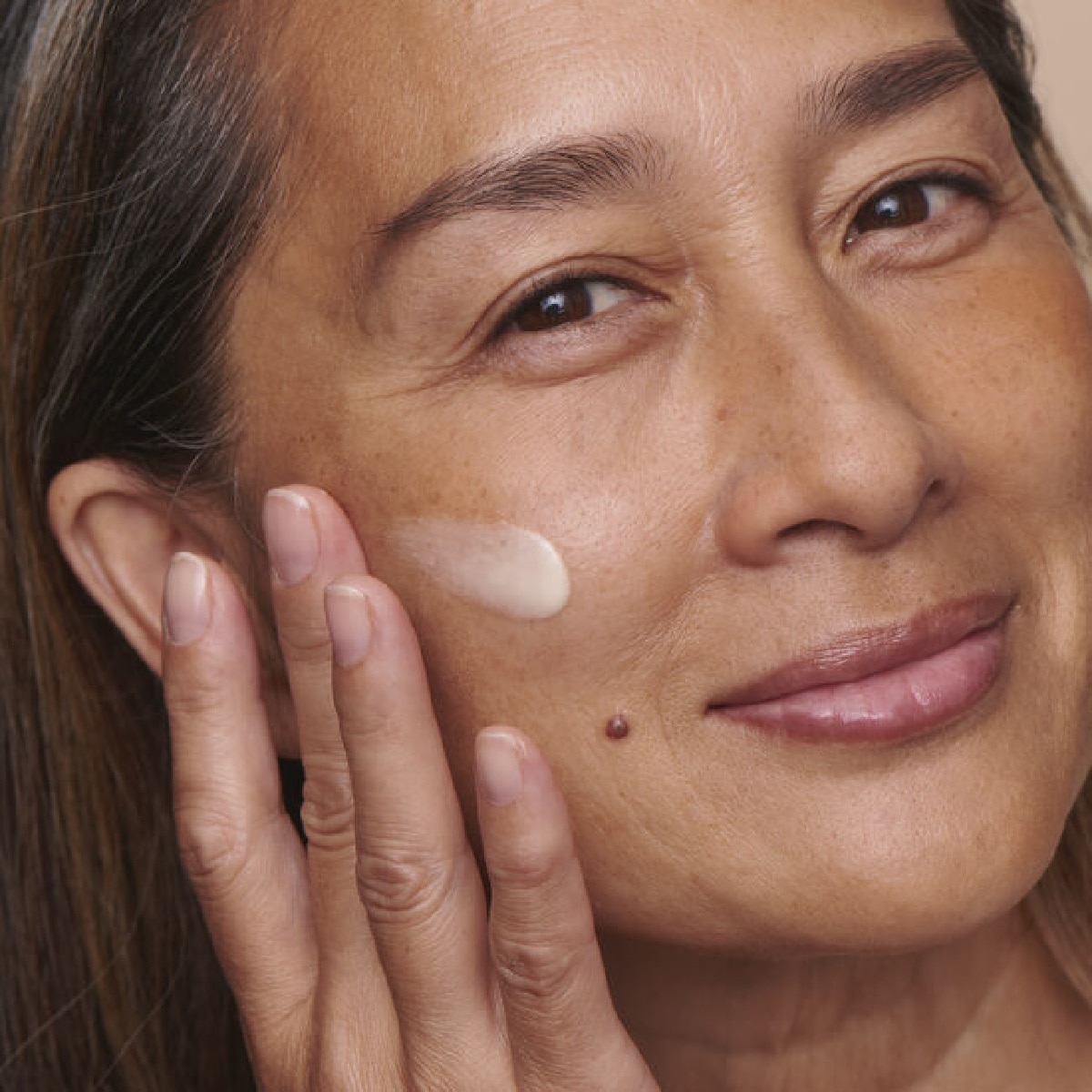 EVEN SMOOTHER GLYCOLIC RETINOL RESURFACING SERUM (SÉRUM FACIAL)
