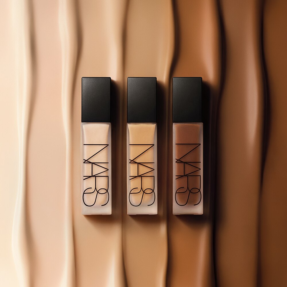 NATURAL MATTE LONGWEAR FOUNDATION (BASE MATE LIQUIDA)