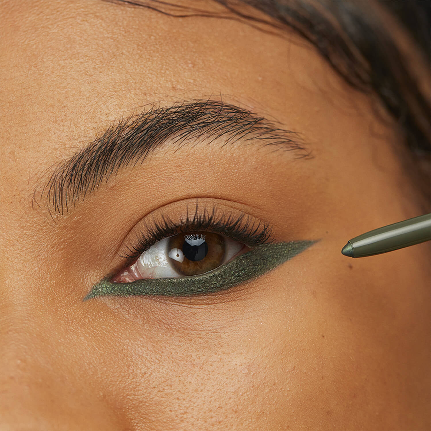 THE 24H AUTOMATIC EYE PENCIL (DELINEADOR DE OJOS)