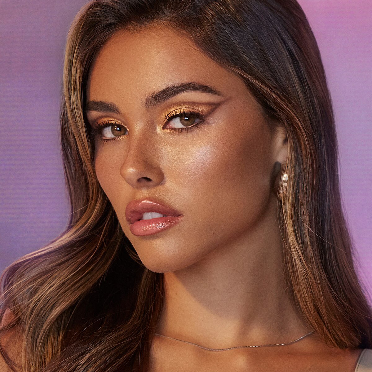 MADISON BEER CHANNEL SURFING (PALETA DE SOMBRAS PARA OJOS ...