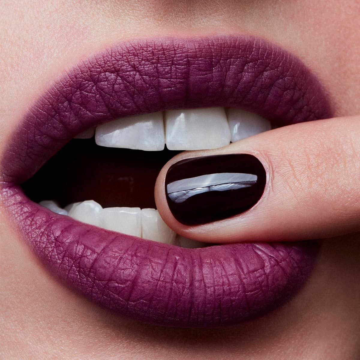 POWDER KISS LIPSTICK SEXY, BUT SWEET (LABIAL)