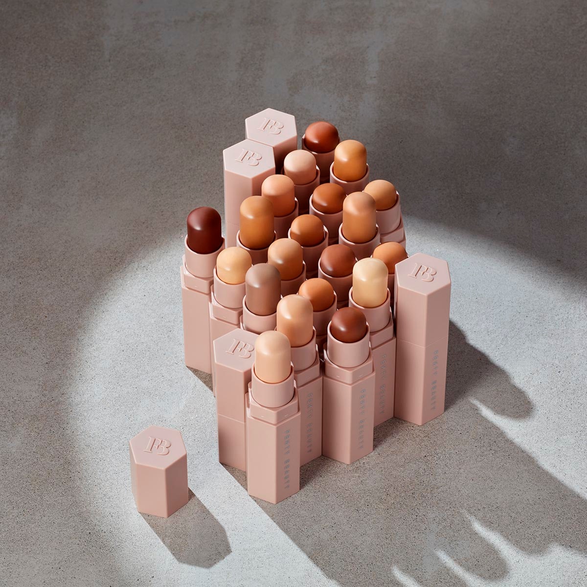 MATCH STIX MATTE SKINSTICK