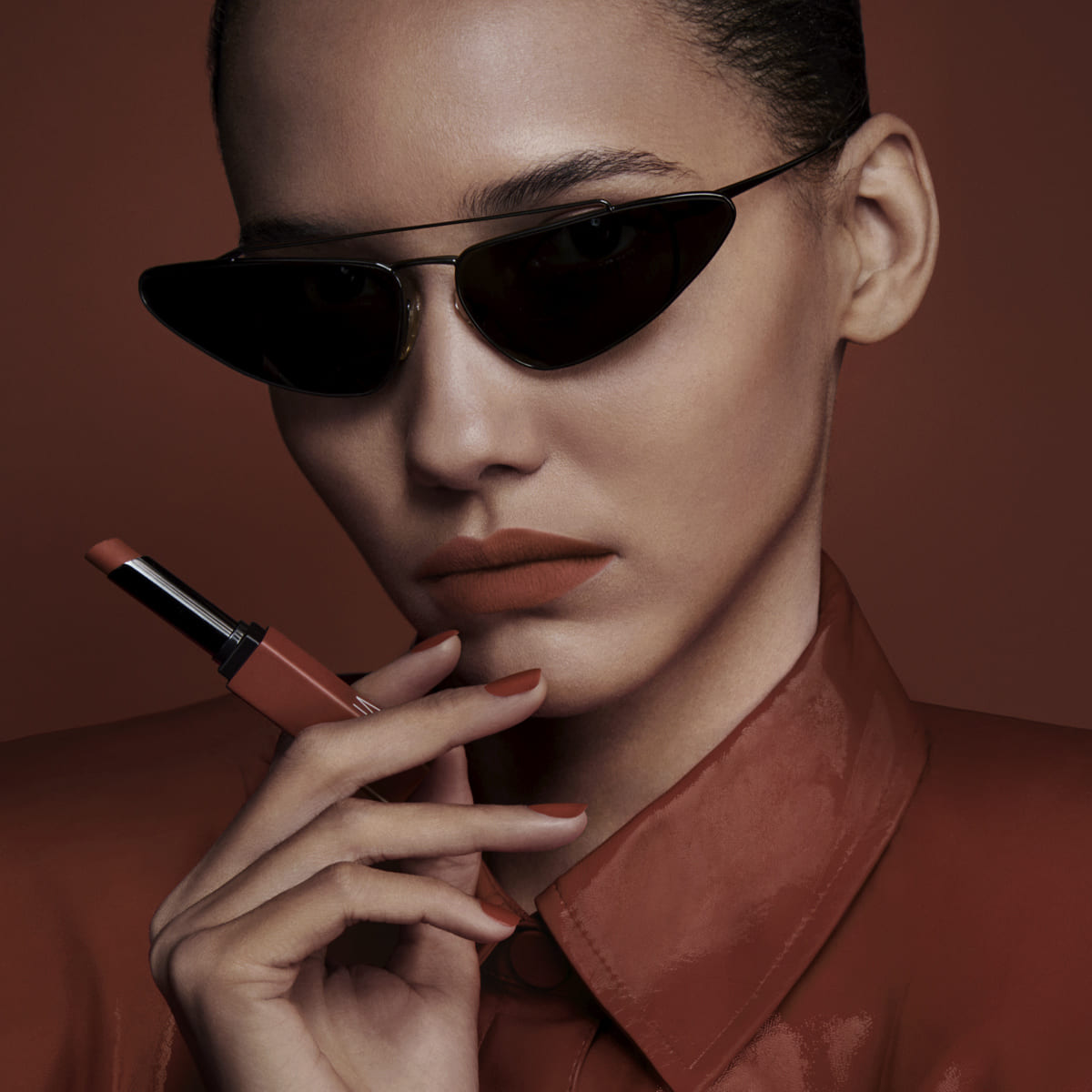 PM HIGH INTENSITY LIPSTICK (BARRA LABIAL)