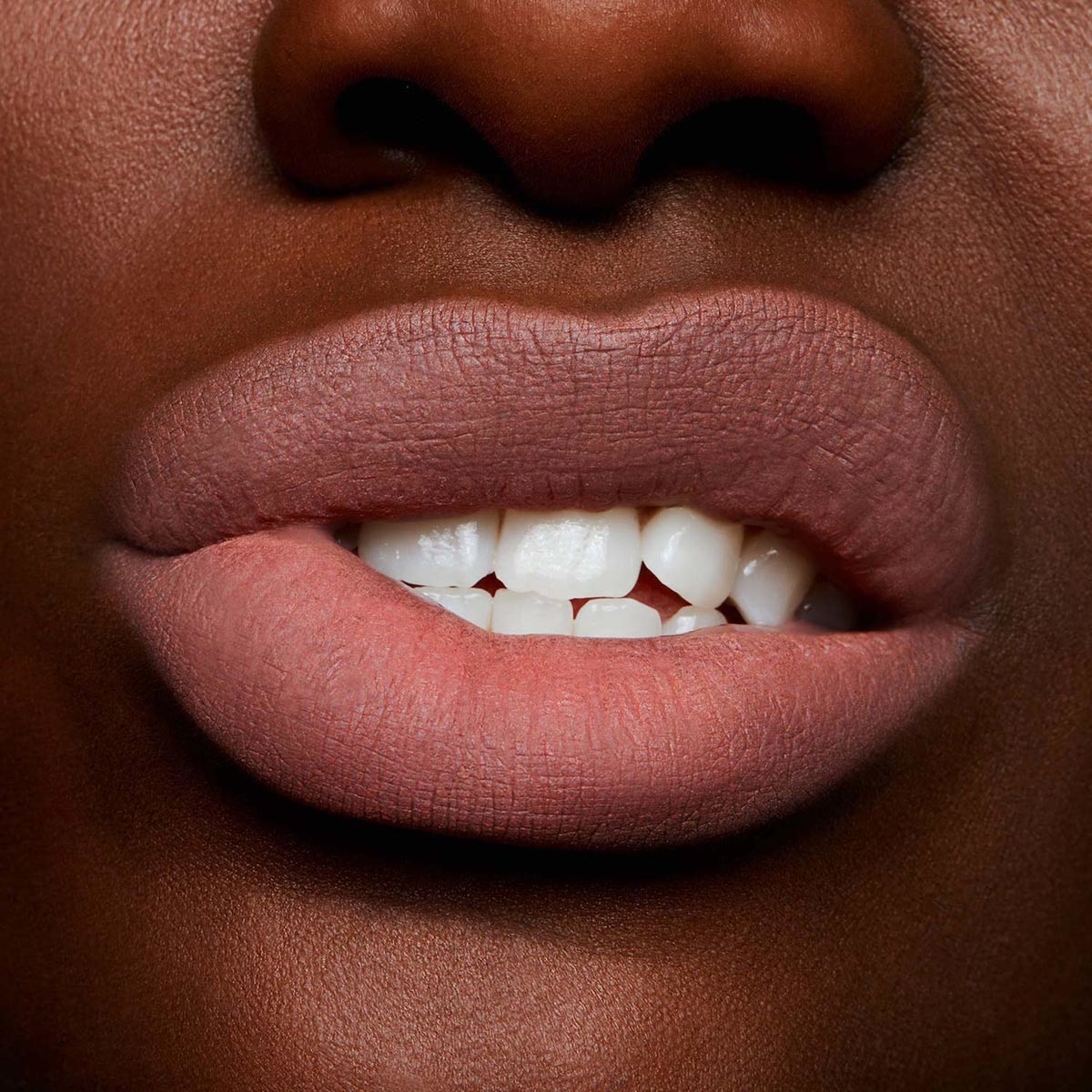 POWDER KISS LIQUID LIPCOLOUR