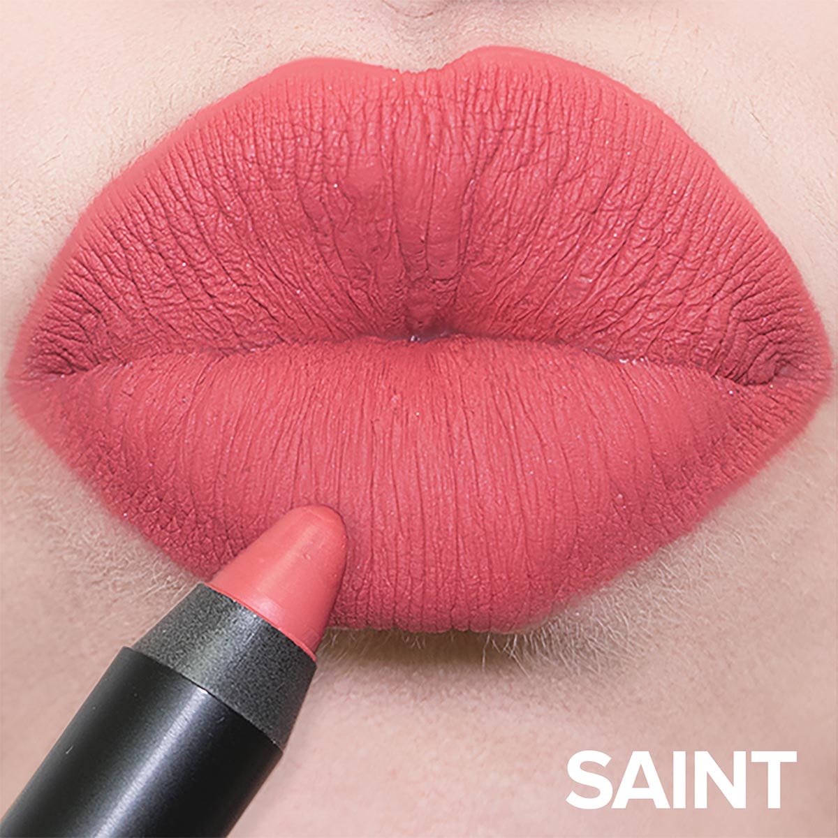 MAGNETIC MATTE LIP COLOR (L&Aacute;PIZ DE LABIOS MATE)
