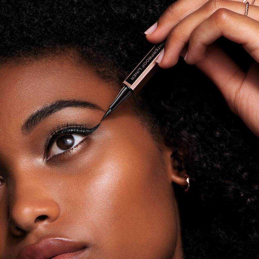 IDÔLE LINER: ULTRA PRECISE WATERPROOF LIQUID LINER (DELINEADOR LÍQUIDO)