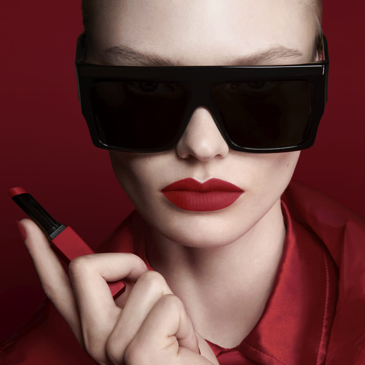 PM HIGH INTENSITY LIPSTICK (BARRA LABIAL)