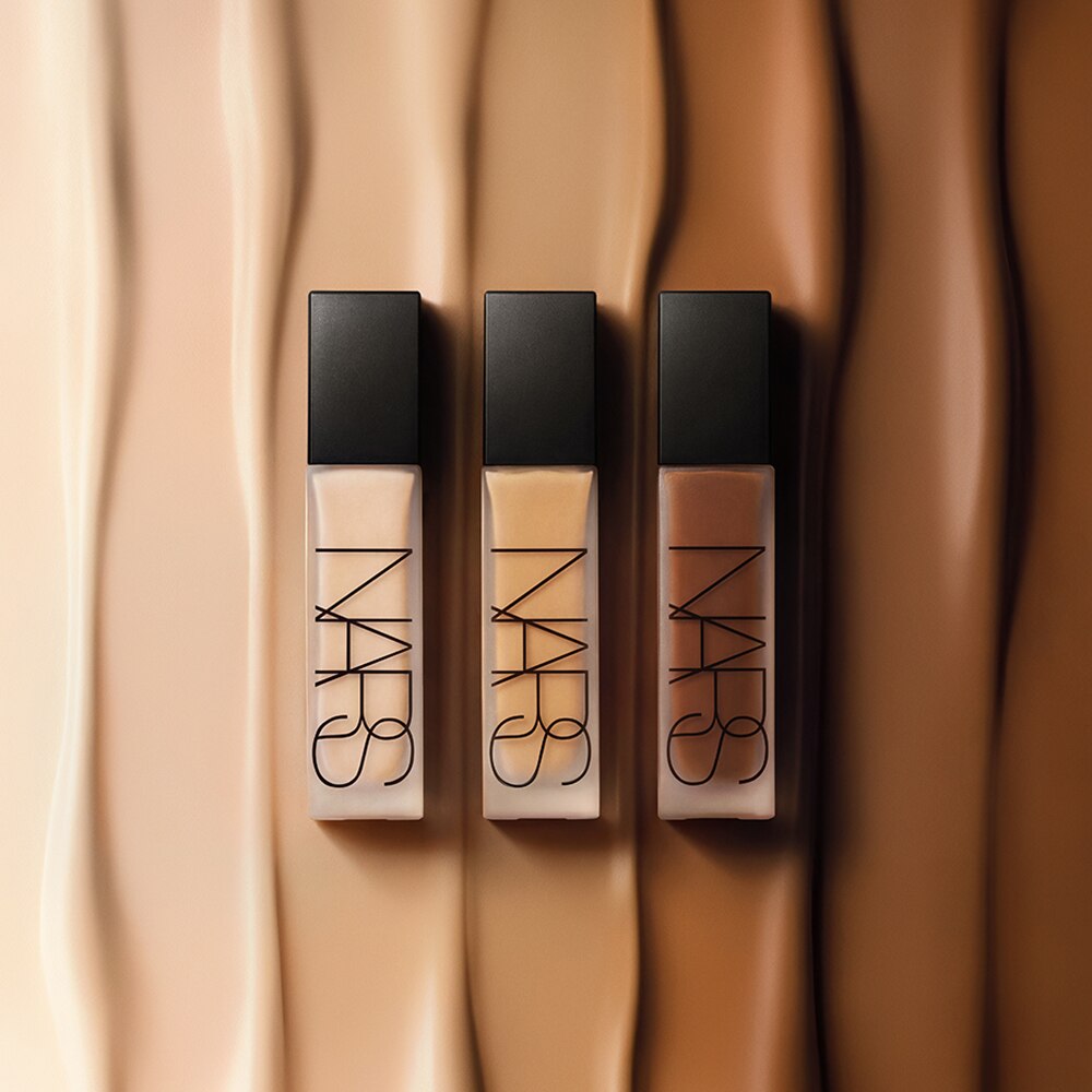 NATURAL MATTE LONGWEAR FOUNDATION (BASE MATE LIQUIDA)