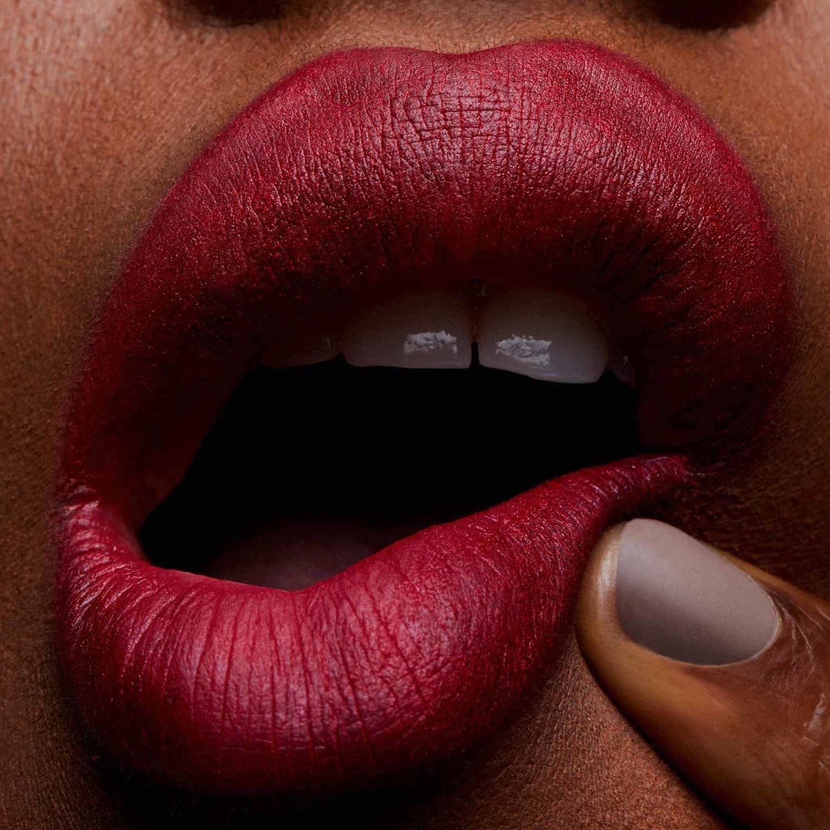 POWDER KISS LIPSTICK SEXY, BUT SWEET (LABIAL)