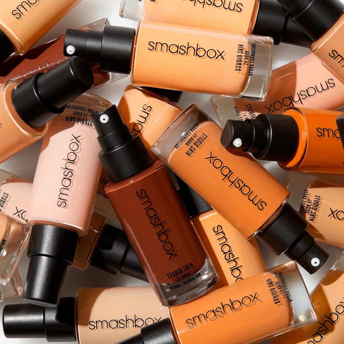 STUDIO SKIN 24 HOUR HYDRA FOUNDATION (BASE DE MAQUILLAJE HIDRATANTE DE LARGA DURACI&Oacute;N)