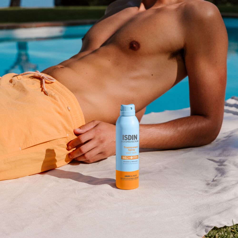 FOTOPROTECTOR ISDIN 50+ TRANSPARENT SPRAY WET SKIN (PROTECTOR SOLAR CORPORAL EN SPRAY)