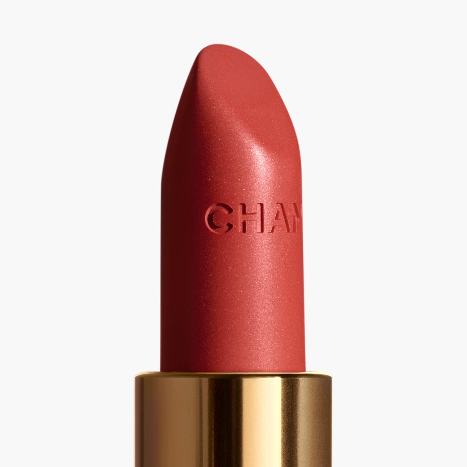 LA BARRA DE LABIOS ATERCIOPELADA LUMINOSA