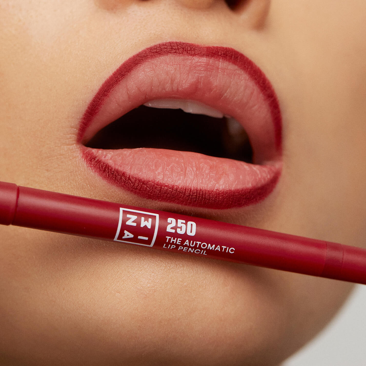 THE AUTOMATIC LIP PENCIL (DELINEADOR DE LABIOS)