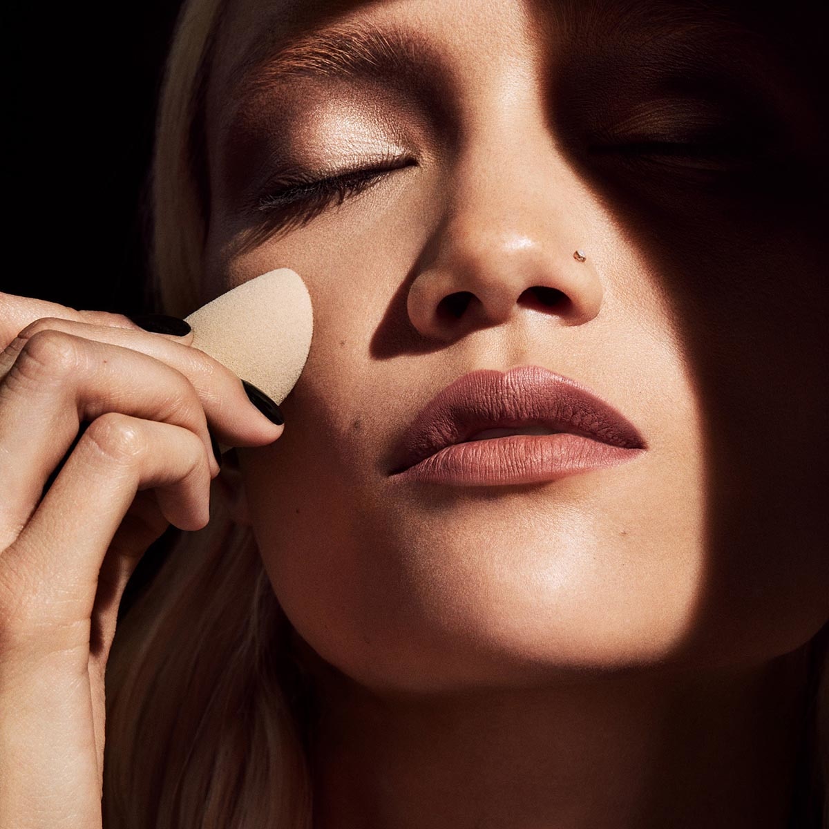 LIL PRECISION MAKEUP SPONGE DUO 105