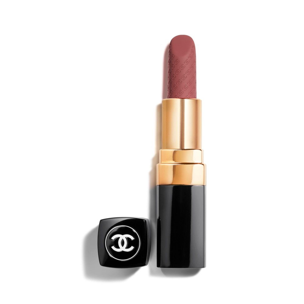 LA BARRA DE LABIOS SATINADA CON TRATAMIENTO HIDRATANTE Y ALISANTE DE LARGA DURACI&Oacute;N