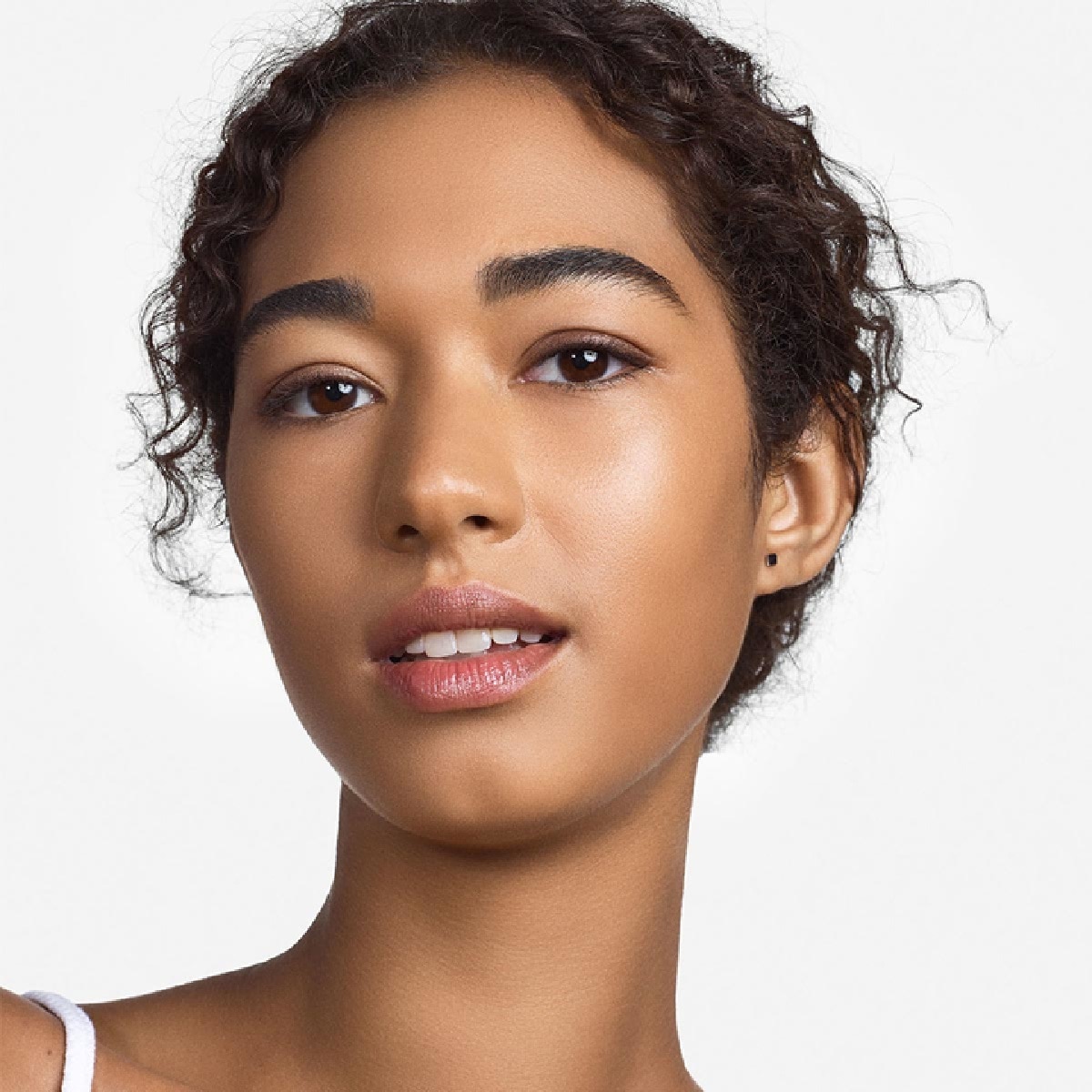 EVEN BETTER FOUNDATION MAKEUP BROAD SPECTRUM SPF 15