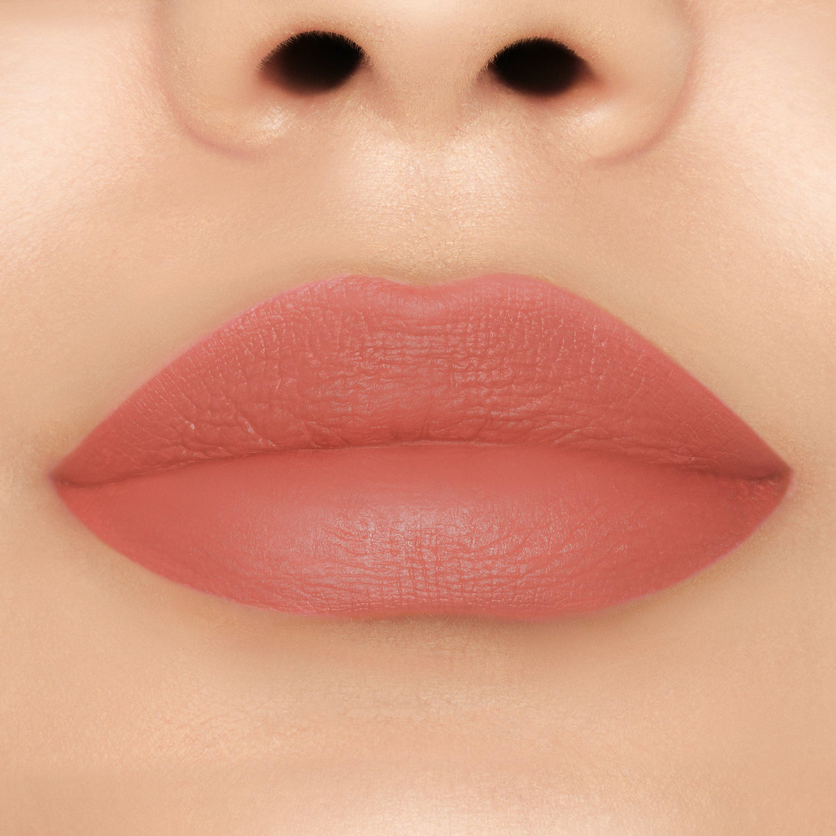 LIP INJECTION LIQUID LIPSTICK (LABIAL LÍQUIDO SEMI-MATE CON EFECTO VOLUMINIZADOR)