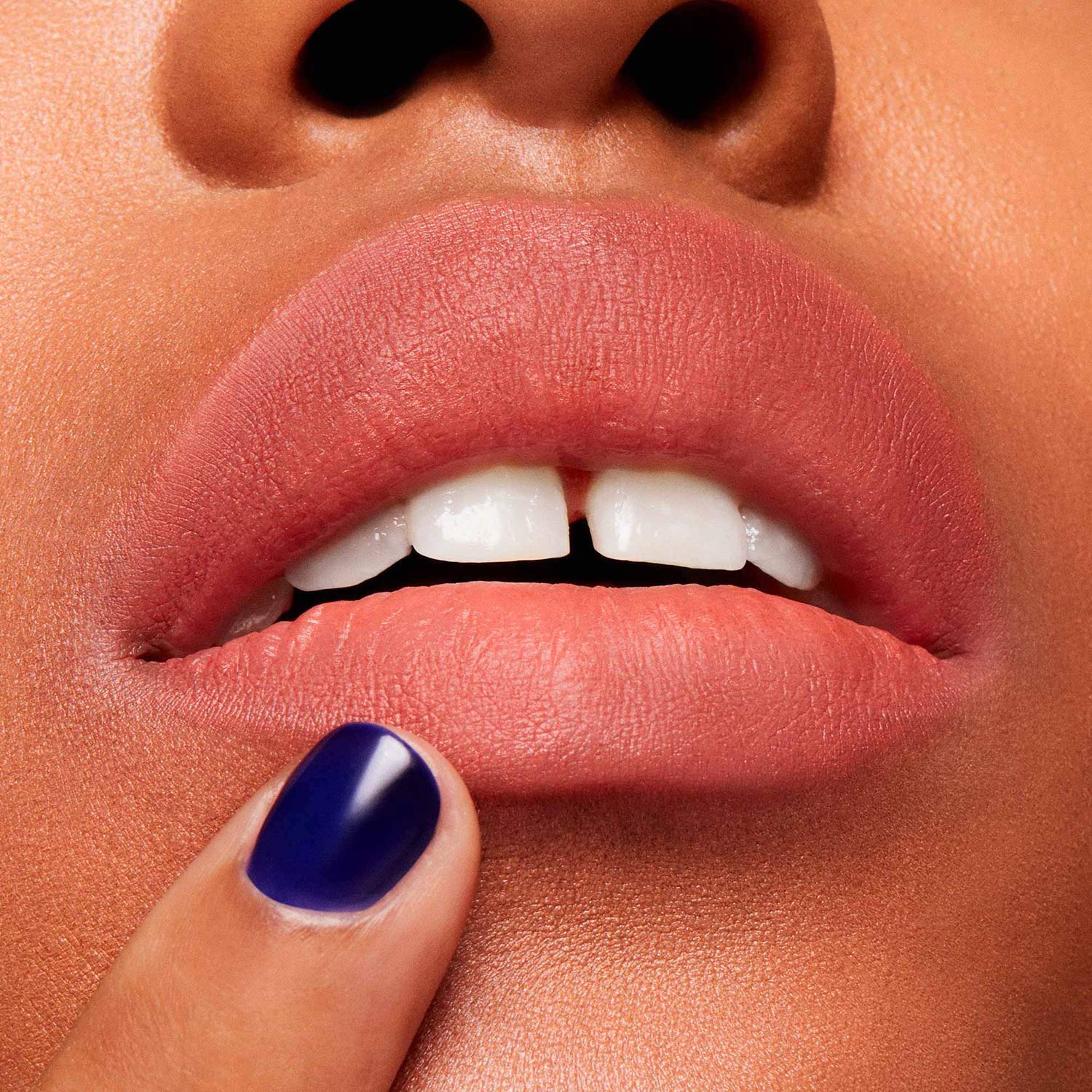 POWDER KISS VELVET BLUR SLIM STICK MAC (LABIAL)